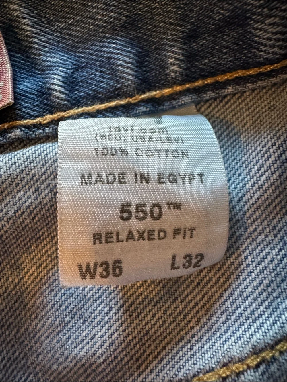 Levi's Men's Light Blue Relaxed Fit Levi’s 550  Jeans